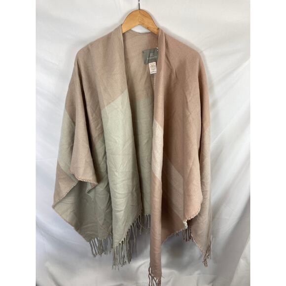 Soia & Kyo Knit Cape Wrap Sweater Size OS - Picture 1 of 6